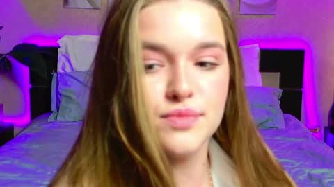 emilywhisperawesome online show from 04/30/26, 09:41