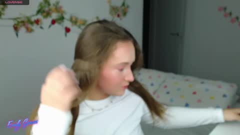 Emily online show from 05/02/26, 06:13