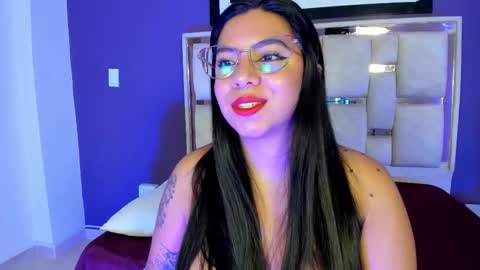 emilyy_cooperr online show from 02/09/26, 12:09