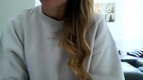 emilly online show from 10/14/25, 05:36