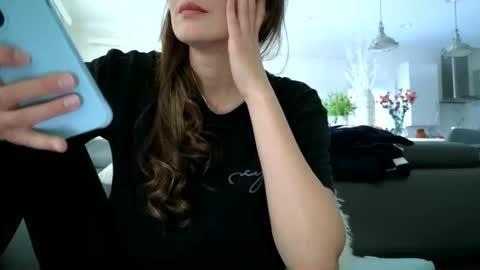 emilly online show from 01/31/26, 09:57