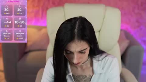 emilyymoon online show from 06/17/26, 07:00