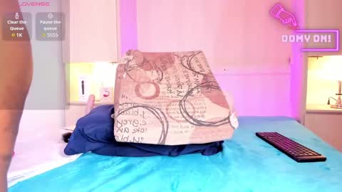 Emily online show from 01/28/25, 04:18