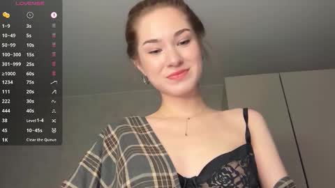 Nadya online show from 10/20/25, 12:22