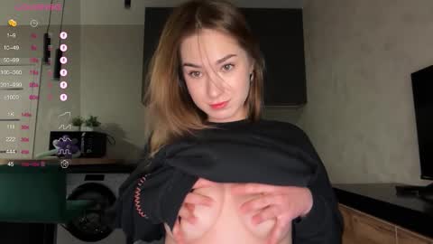 Nadya online show from 03/09/26, 12:14