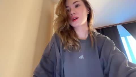 Nadya online show from 04/25/26, 07:22