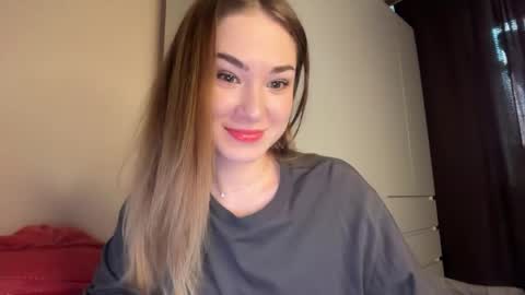 Snapshot of eminemswife chatting on 04/30/26, 01:06 Nadya online show from 04/30/26, 01:06