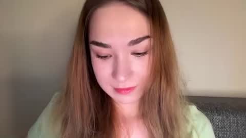 Snapshot of eminemswife chatting on 06/15/26, 04:58 Nadya online show from 06/15/26, 04:58