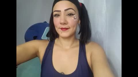 L i a    time online 7am - 1pm Gtm-5  online show from 02/22/26, 03:21