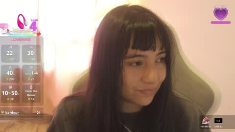 Snapshot of emitaa17228 chatting on 04/04/26, 09:56 emma online show from 04/04/26, 09:56