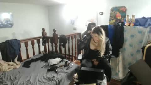 emma online show from 01/25/25, 09:26