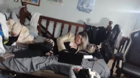 emma online show from 03/09/25, 08:21