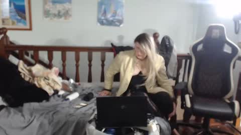 emma online show from 03/11/25, 06:21