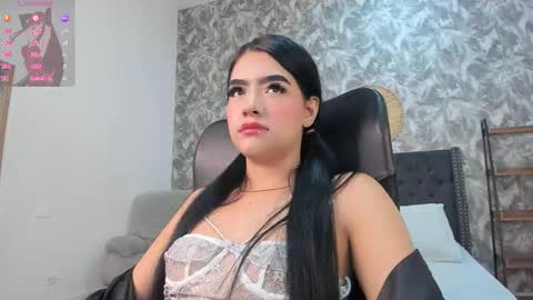 Snapshot of emma_1025 chatting on 09/09/25, 12:26 emma  online show from 09/09/25, 12:26