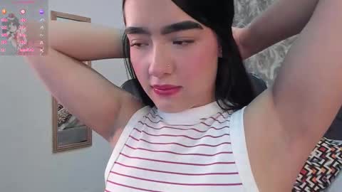 Snapshot of emma_1025 chatting on 10/02/25, 12:23 emma  online show from 10/02/25, 12:23