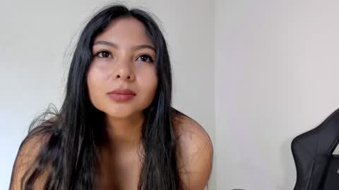 emma online show from 01/30/25, 11:44