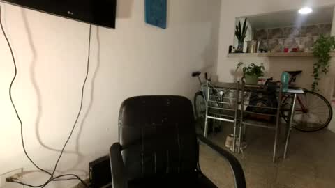 emma______1996 online show from 06/13/26, 08:23