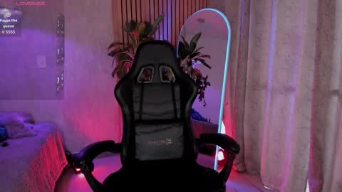   online show from 11/04/25, 09:36