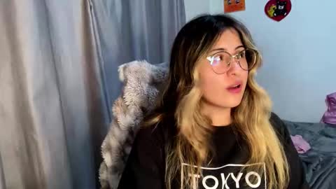 Emma Is here online show from 11/14/25, 01:15