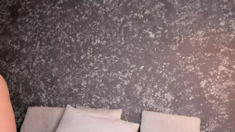 Emma online show from 04/15/26, 07:43