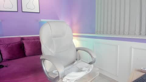 emma__walkerr_ online show from 01/27/25, 10:16