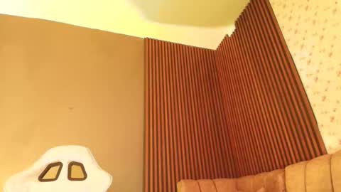 emma_and_aysha online show from 03/09/26, 10:58