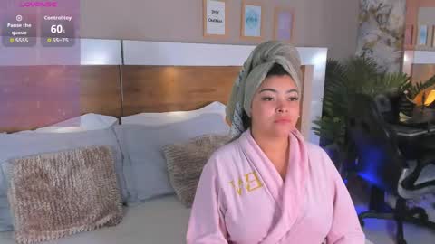 Emma  online show from 05/21/26, 08:32
