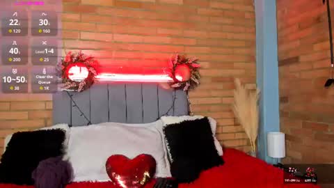 Hey Im EmmaHelp me reach 100 likes online show from 06/30/26, 07:04