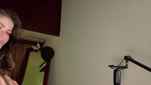 Emma online show from 01/24/25, 05:11