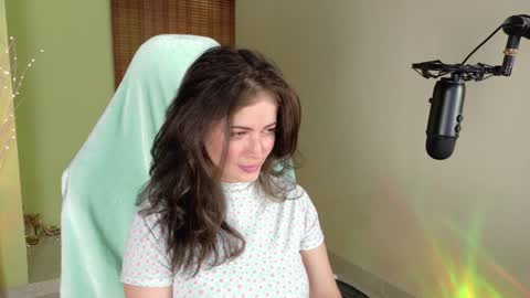 Emma online show from 01/27/25, 02:57