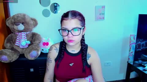 emma_boo_ online show from 04/12/26, 04:23