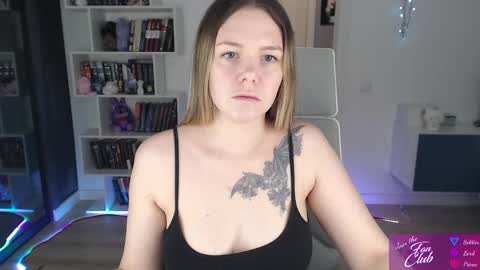 Snapshot of emma_bryan chatting on 05/16/26, 07:12 Emma online show from 05/16/26, 07:12