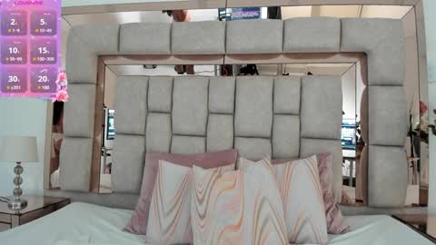 Emma Castillo online show from 01/22/25, 12:17