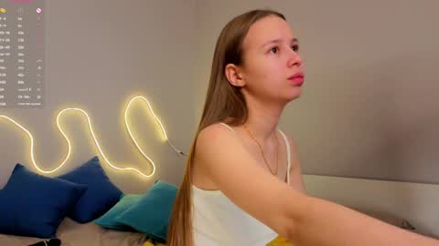 Emma online show from 04/07/26, 02:01