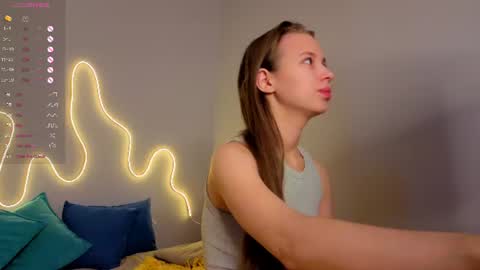 Emma online show from 06/20/26, 01:09