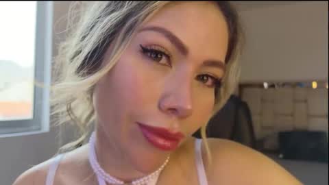 emma coronel online show from 02/28/26, 10:11