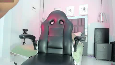 Emma online show from 03/15/26, 11:27