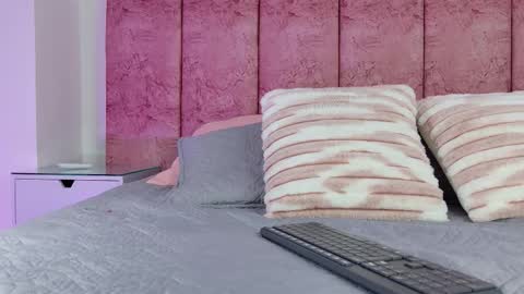 Emma online show from 01/10/26, 03:08