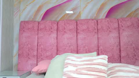 Emma online show from 03/27/26, 03:12