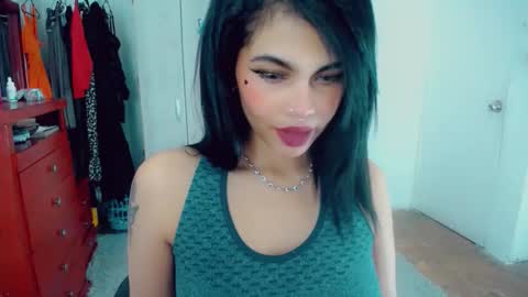 emma online show from 10/24/25, 01:13