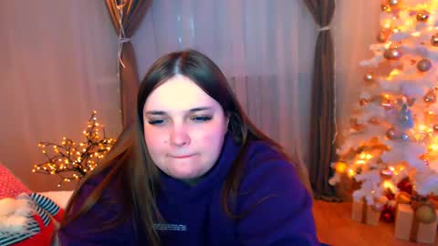 Snapshot of emma_dorn chatting on 12/15/24, 05:42 Eva online show from 12/15/24, 05:42
