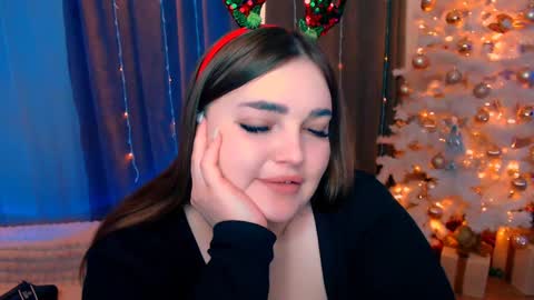 Snapshot of emma_dorn chatting on 12/25/24, 09:34 Eva online show from 12/25/24, 09:34