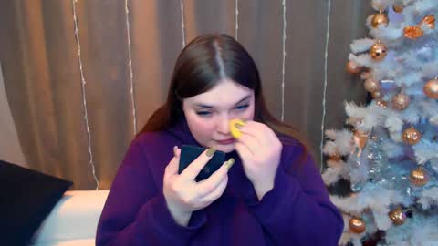 Snapshot of emma_dorn chatting on 01/08/25, 11:54 Eva online show from 01/08/25, 11:54