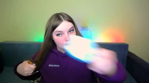 Snapshot of emma_dorn chatting on 02/15/25, 05:19 Eva online show from 02/15/25, 05:19