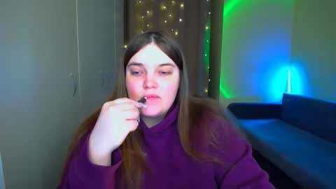 Eva online show from 11/19/25, 10:59