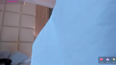 E M M A online show from 01/11/26, 02:38