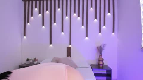 E M M A online show from 04/21/26, 07:39