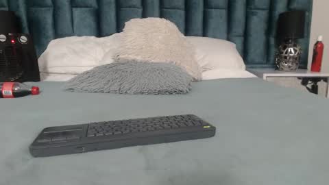 Emma online show from 09/18/25, 09:17