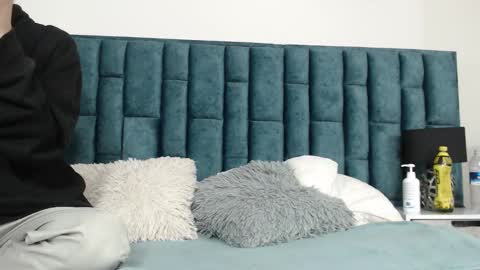 Emma online show from 11/03/25, 08:10