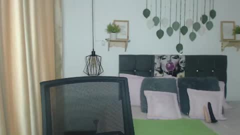 Tell me Emma online show from 04/15/26, 02:13